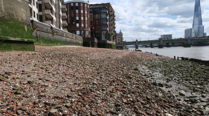Mudlarking on the Thames – A Couple of Hours of Joy!